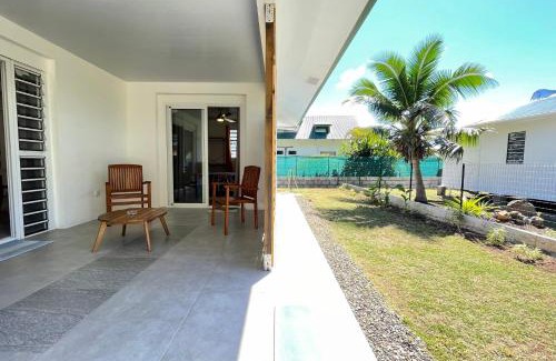 Pihaena House | Fare Moorea Sands between sea and mountain on the sister Island Moorea