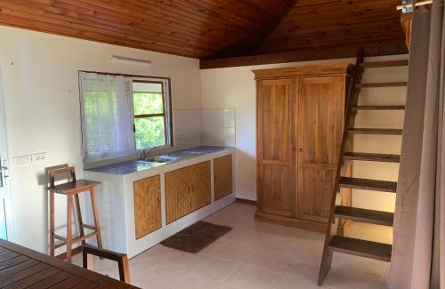 Taha'a Resort | Fare Piti Les pieds dans le lagon