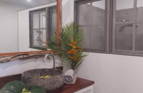 Teahupoo Resort | Fare Tetahora