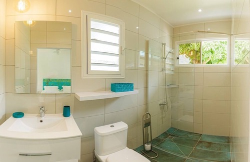 Teahupoo Hotel | FARE VAVAE