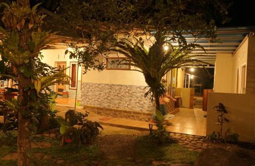 Banyuwangi House | FAREL HOMESTAY KAWAHIJEN