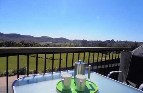 Puponga Apartment | Farewell Views