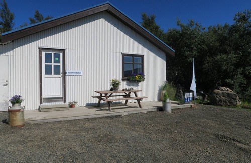 Borgarnes Cottage | Farm cottage with great view.