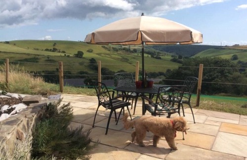 Llangeinor House | Farm Holiday Let with the MOST amazing views