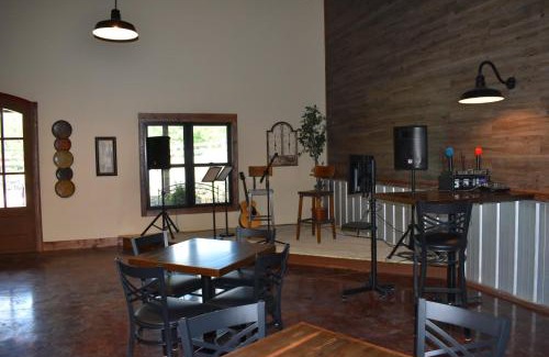 Crossville House | Farm House at the Winery in Crossville, TN