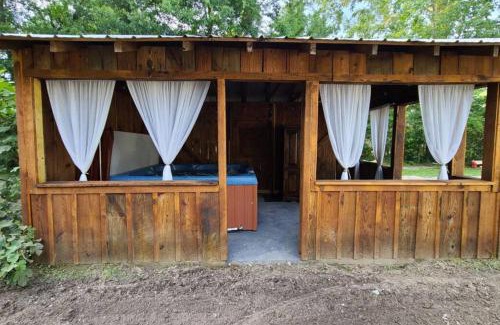 Pine Grove House | Farm House stay with soaking tub and hot tub barn