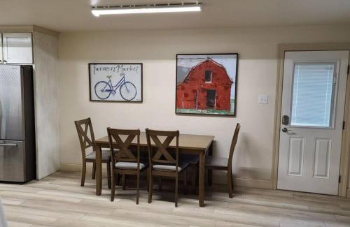 Pine Grove House | Farm House stay with soaking tub and hot tub barn