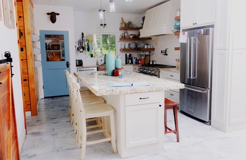 Hulbert House | Farm House