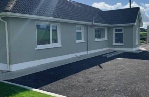 Nenagh House | Farmer's Cottage