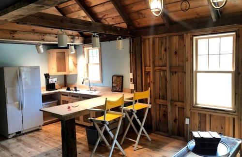 South Berwick House | Farmhouse ∙ 2 bedrooms ∙ 4 guests