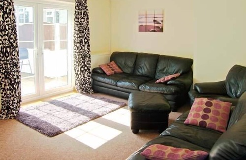 Pentraeth Cottage | FARMHOUSE COTTAGE, pet friendly, with a garden in Pentraeth