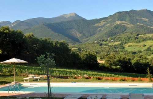 Cagli House | Farmhouse "Il Posto delle Viole" - Iris