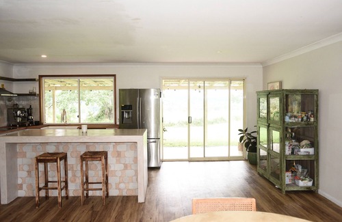 Mullumbimby House | Farmhouse in Byron Bay Hinterland. Pet friendly!