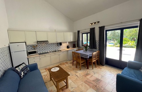 Montemor-o-Novo House | Farmhouse in Montemor-o-Novo with Swimming Pool