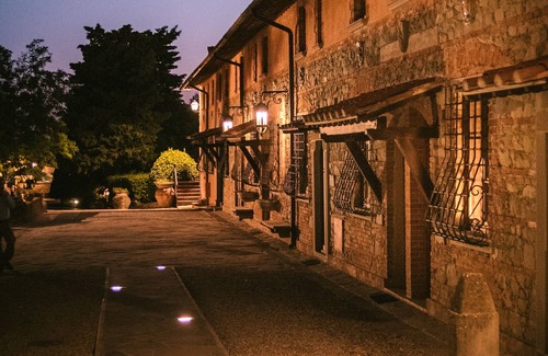 San Donato in Fronzano Resort | Farmhouse in San Donato Fronzano
