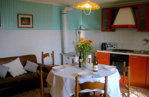 Nizza Monferrato House | FARMHOUSE IN THE MIDDLE OF THE VINEYARDS IN NIZZA MONFERRATO