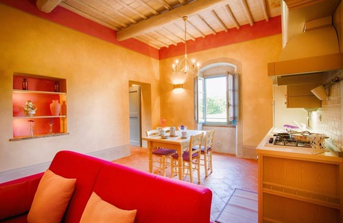 Castiglion Fibocchi Apartment | Farmhouse San Pietro apartment Violetta
