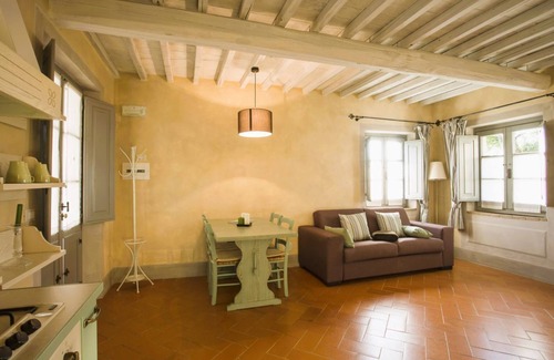 Castiglion Fibocchi Apartment | Farmhouse San Pietro apartment Cypress