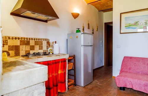 Braccagni Other | Farmhouse 'Le Gerlette - Il Granaio' with Shared Pool, Wi-Fi and Air Conditioning