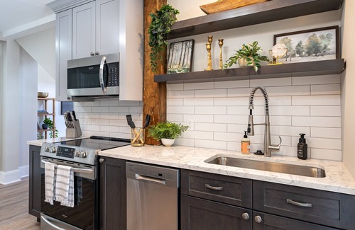 Lenox Apartment | Farmhouse-Loft -48 Main Street, Lenox, MA