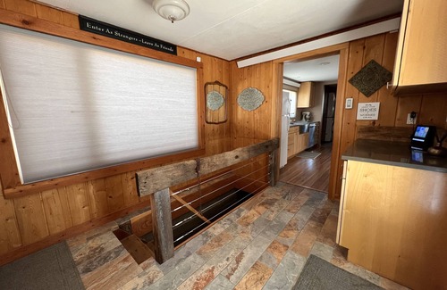 Hill County House | Farmhouse on Hi-Line near hunting and fishing enroute to Glacier National Park