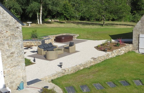 Plomelin House | Farmhouse on the banks of the Odet
