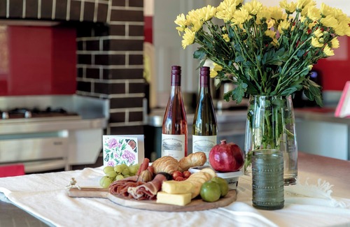 Bridgewater Other | Farmhouse with 4 bedrooms and WiFi, AC in awesome Bridgewater