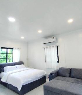 Lom Sak House | FarmStay Tawanchai ฟาร์มสุขตะวันฉาย YS
