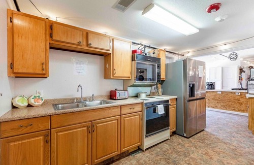 Wills Point Hostel | Farmstay🐮Private RM#1🐓Old Texas Bunkhouse🐱