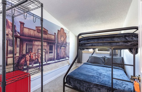 Wills Point Hostel | Farmstay🐮Private RM#1🐓Old Texas Bunkhouse🐱
