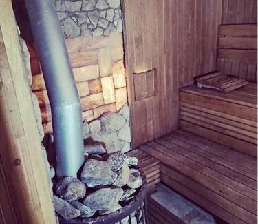 Molodizhne Hotel | Farneliya club-hotel