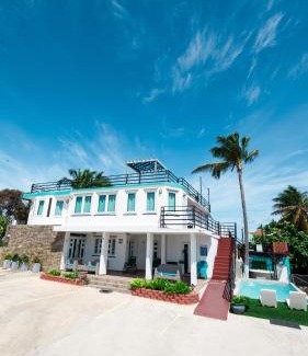 Las Croabas House | Faro Escondido Pool & Jacuzzi Ocean View by BioBay