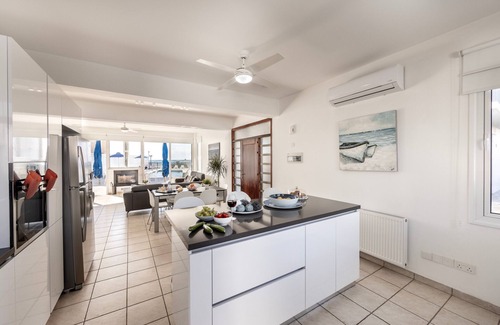 Pervolia Villa | Faros Beachfront Villa Larnaca
