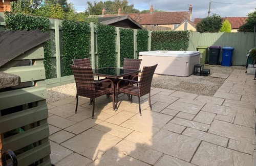 Sturton By Stow Cottage | Farriers Cottage