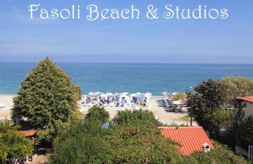 Paralia Pantaleimonos Apartment | Fasoli Studios