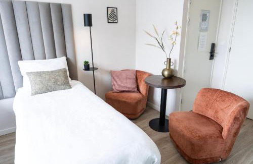 Raamsdonksveer Apartment | Fast Wifi, Kitchen Access Suite Maison Lux