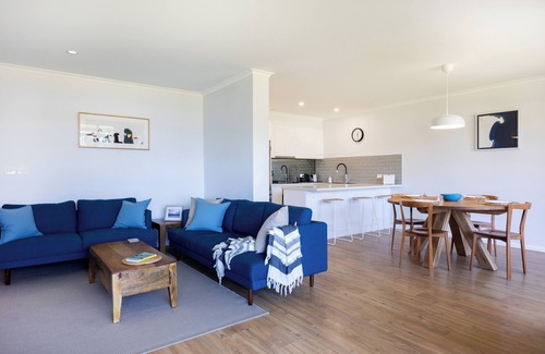 Mollymook Beach Apartment | Fathoms 10 - Watch the ocean from the couch.
