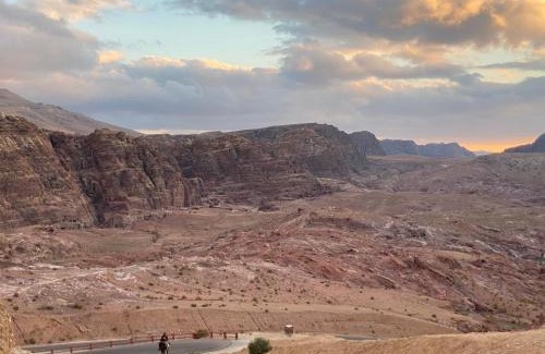 Wadi Musa House | Fatima House Traditional Bedouin Homestay Near Petra Women Only