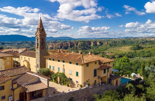 Terranuova Bracciolini Villa | Fattoria di Piantravigne Villa Storica del 600