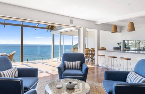Whale Beach House | FEATHER TOP by Palm Beach Holiday Rentals
