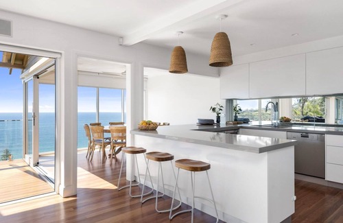 Whale Beach House | FEATHER TOP by Palm Beach Holiday Rentals