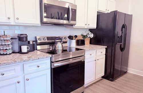 Huntcliff House | Feels Like Home! Columbia near Fort Jackson - Perfect for Families and Groups