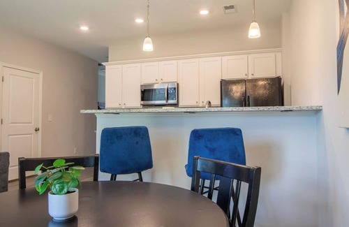 Huntcliff House | Feels Like Home! Columbia near Fort Jackson - Perfect for Families and Groups