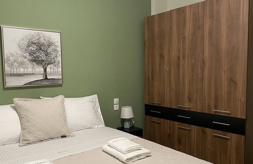 Artemida Apartment | Felicia's house