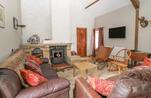 Bontnewydd House | Felin Iago