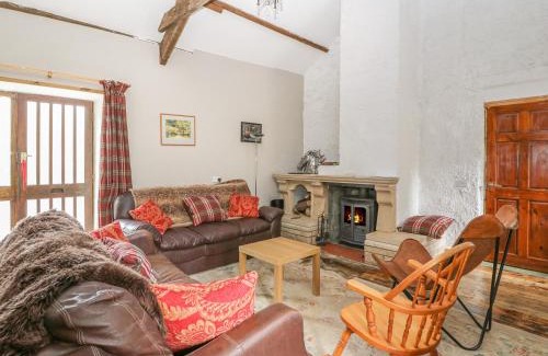 Bontnewydd House | Felin Iago