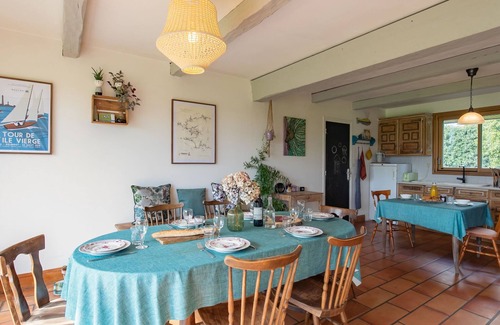 Plounevez-Lochrist House | Feliz Breizh by Interhome