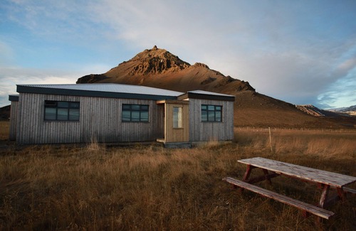 Arnarstapi Cottage | Fell Holiday Home