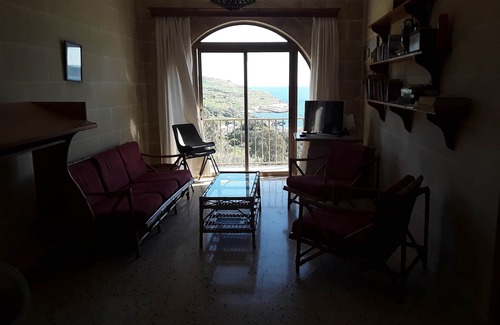 Ghajnsielem Apartment | Feluka Court apartments