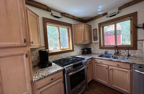 Indian Mountain Cabin | Fenced in Mountain Cabin. Welcome to Camp Loon.n